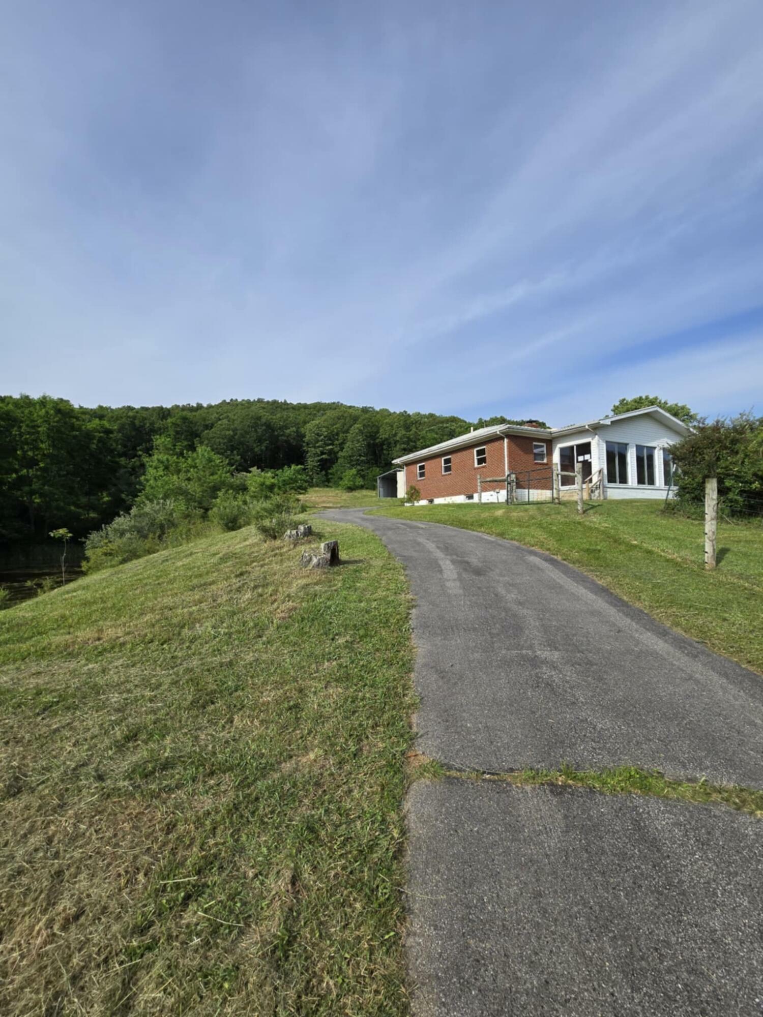 3040 Knobs Rd  Union WV 24983 photo
