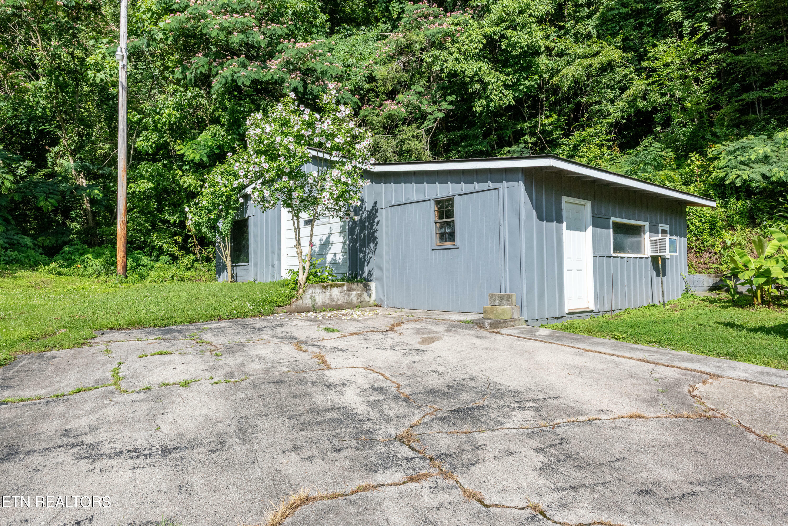 Property Photo:  7026 Old Tuckaleechee Rd  TN 37882 
