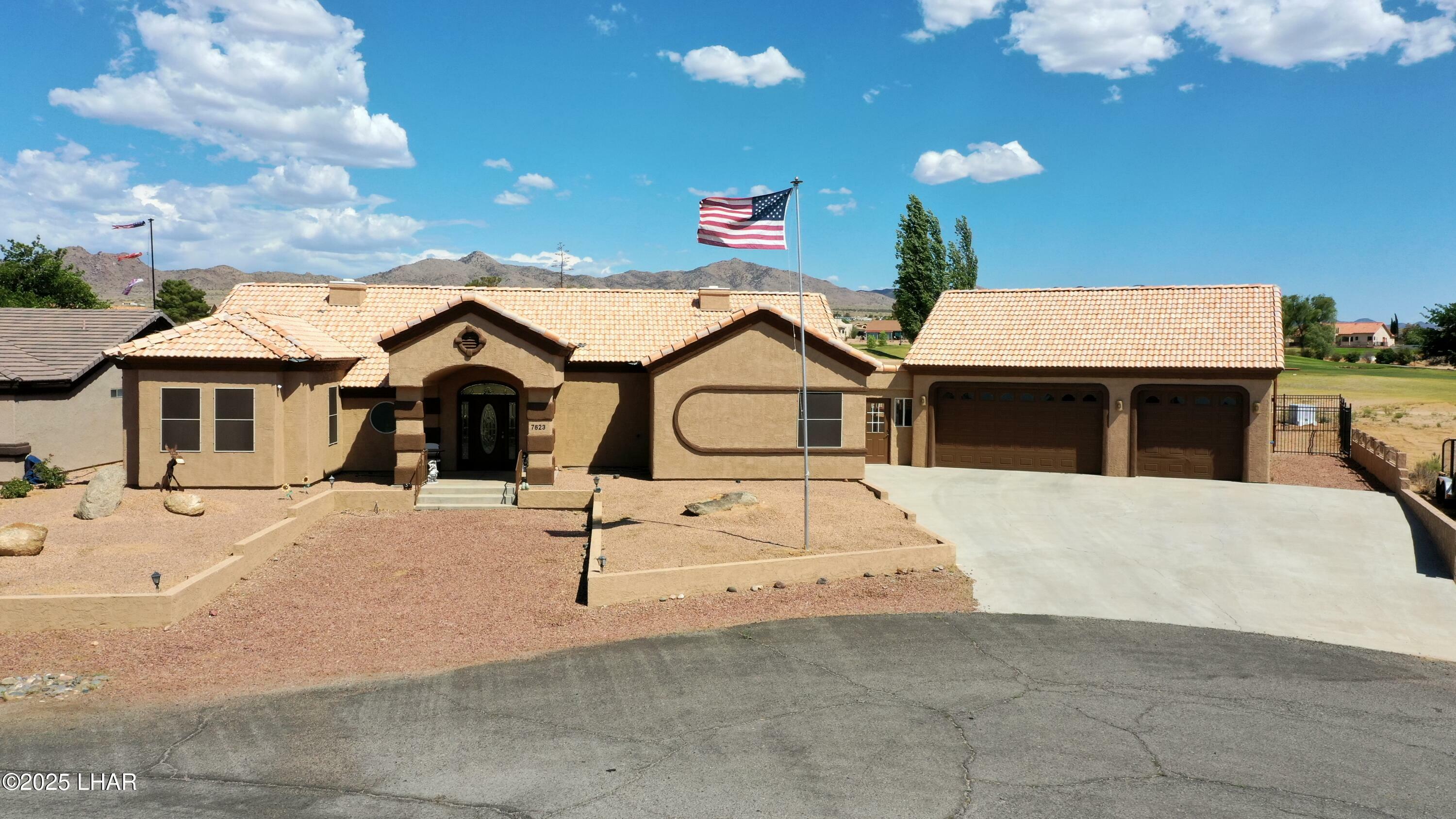 Property Photo:  7623 E Oxbow Dr  AZ 86401 