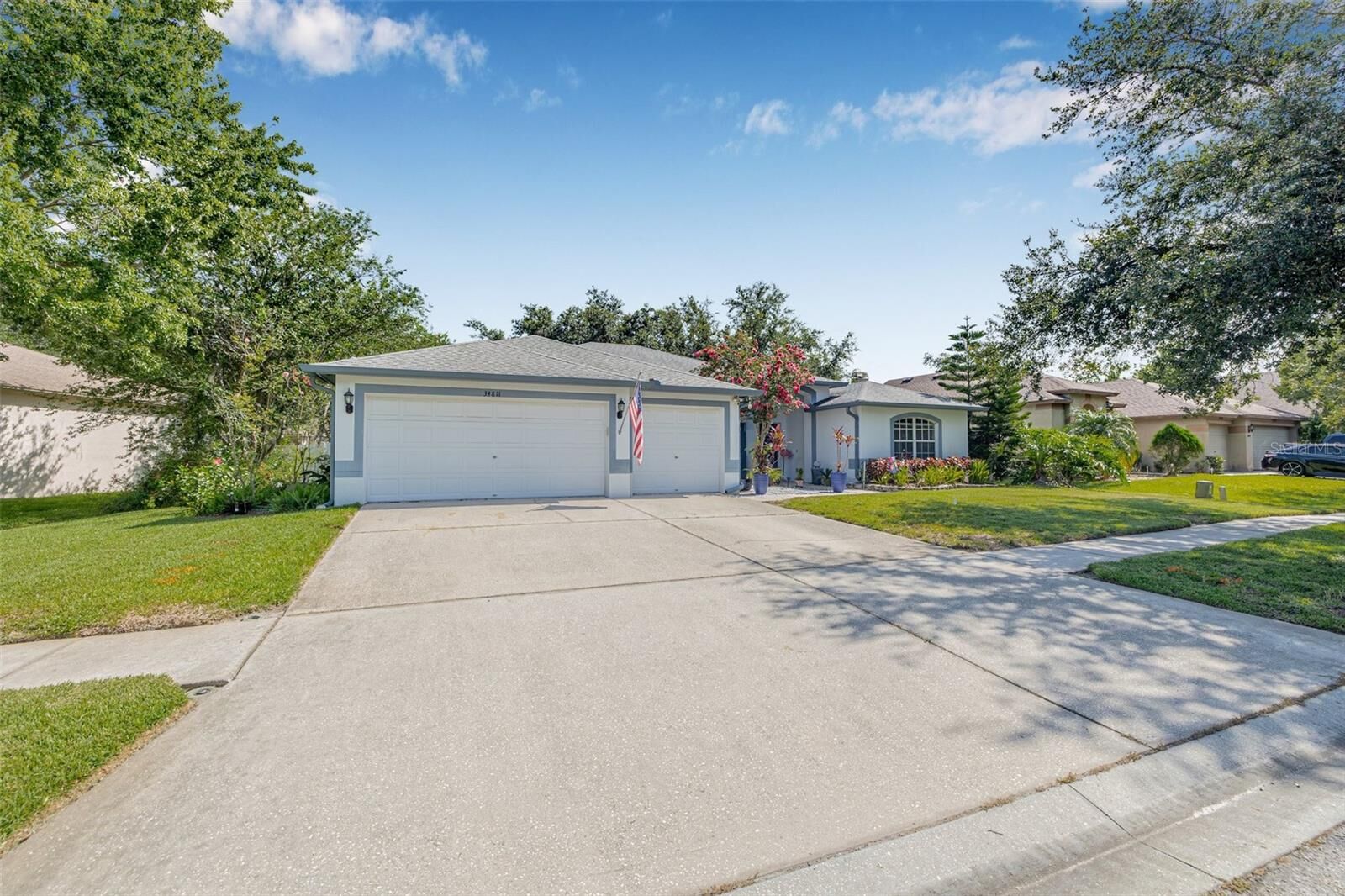 Property Photo:  34811 Arbor Green Place  FL 33541 
