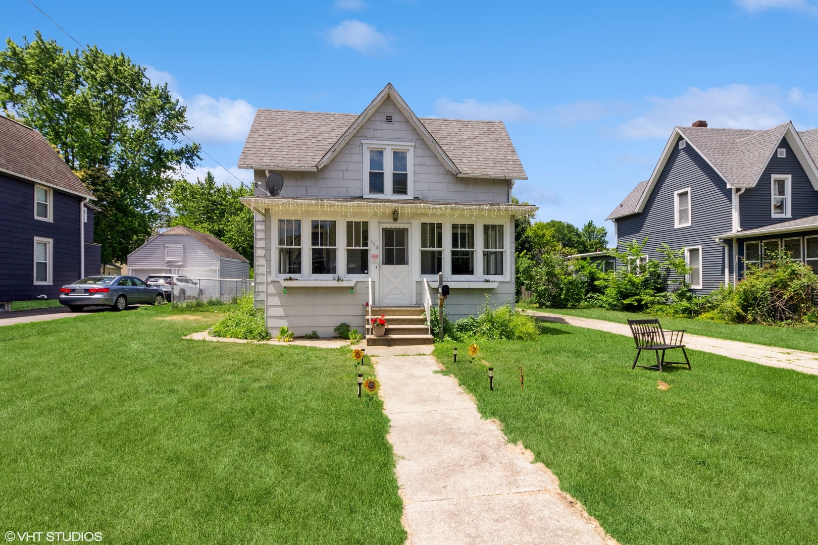 Property Photo: 609 N 7th Street IL 60115