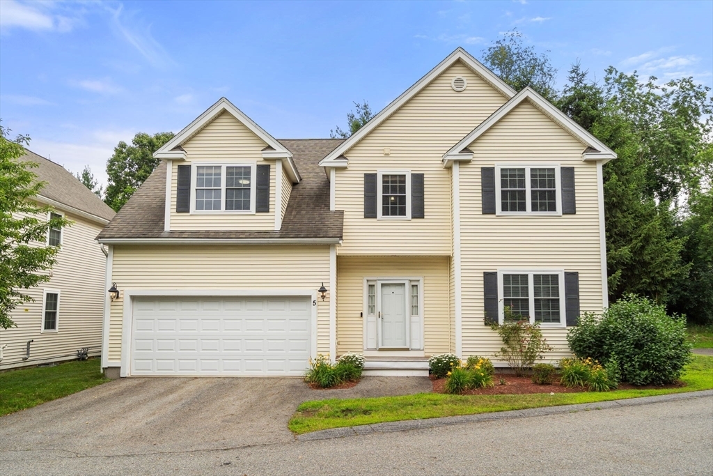 Property Photo:  5 Equestrain  MA 01824 