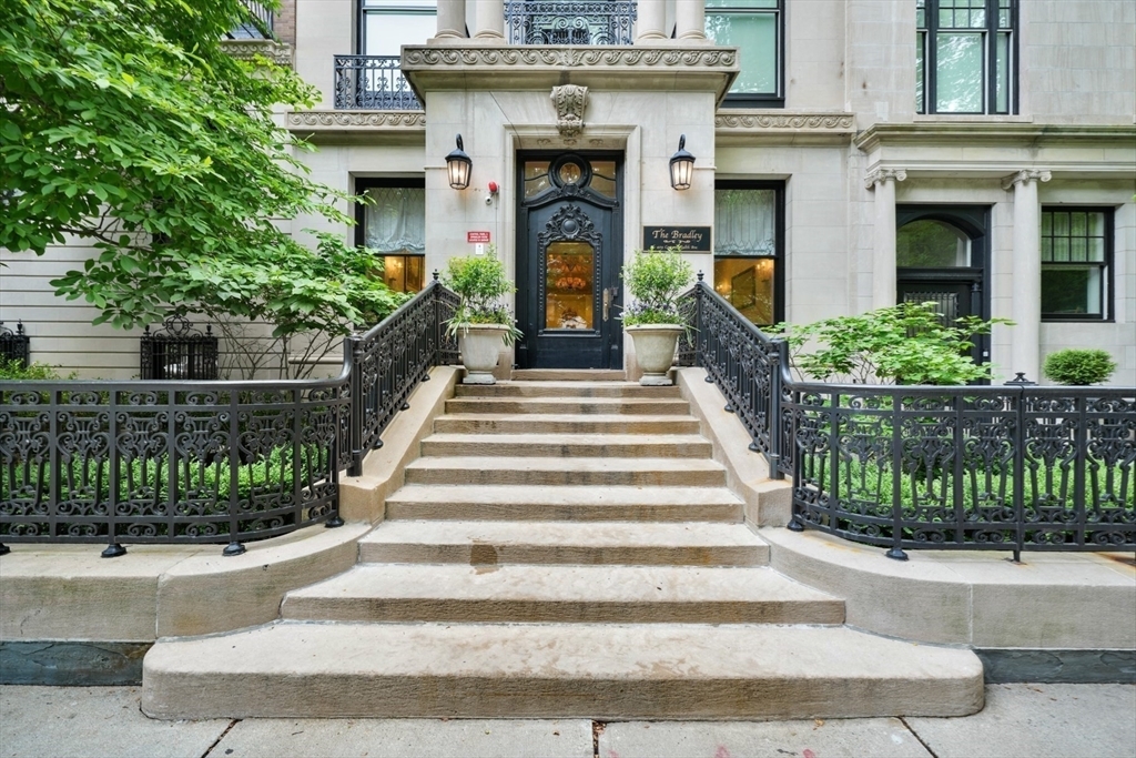 Property Photo: 409 Commonwealth Avenue B MA 02215