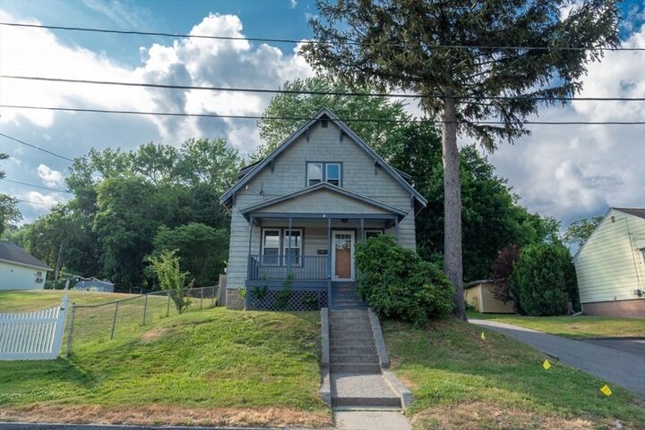 Property Photo: 65 Pasadena Pkwy MA 01605