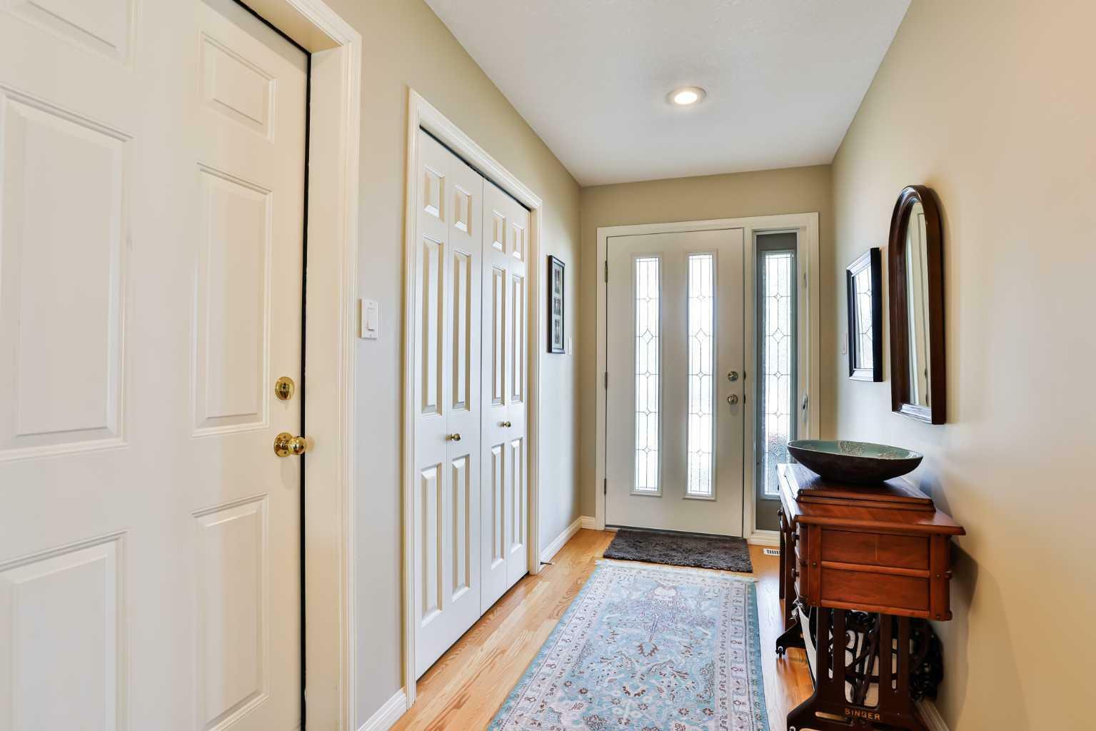 Property Photo: 14 Fairmont Bay S AB T1K 7G2