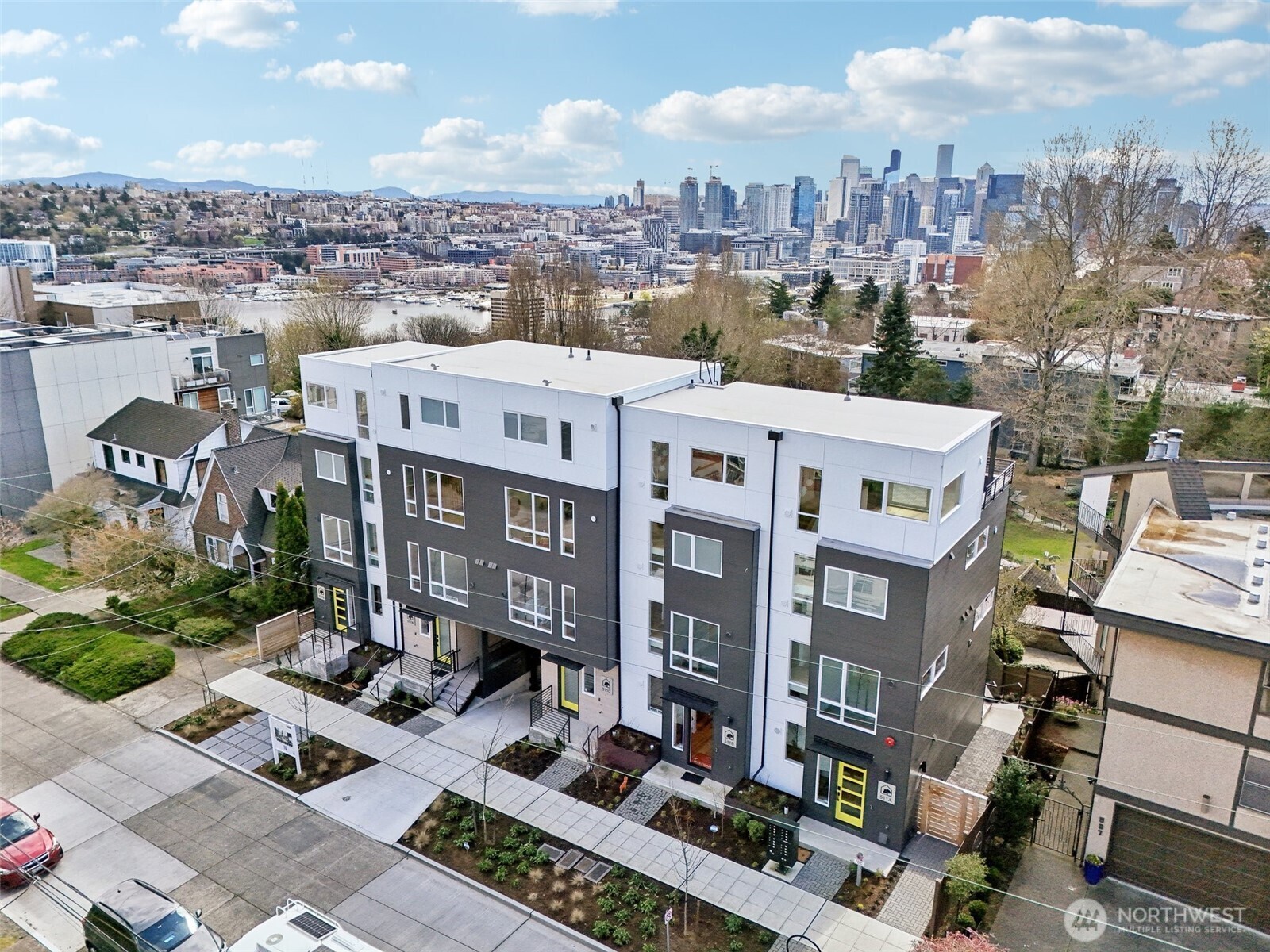 Property Photo: 511 Howe Street A WA 98109