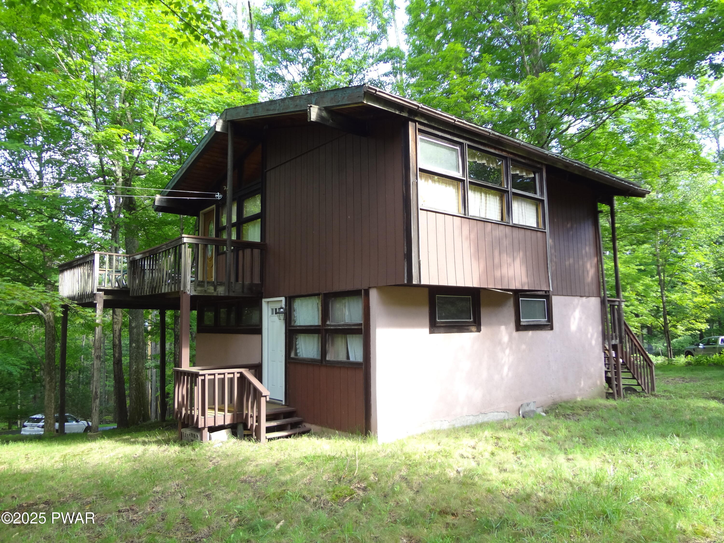Property Photo:  101 Gum Terrace  PA 18426 
