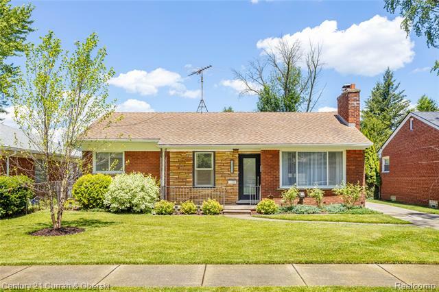 Property Photo: 21721 Yale Street MI 48081