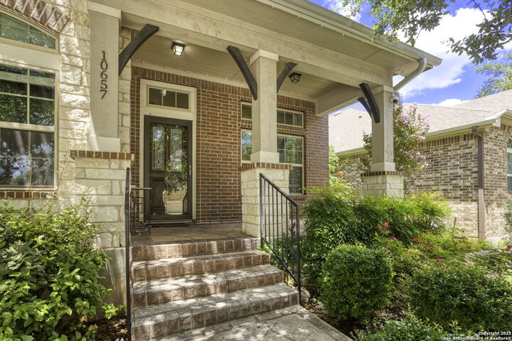 Property Photo:  10657 Foxen Way  TX 78023 