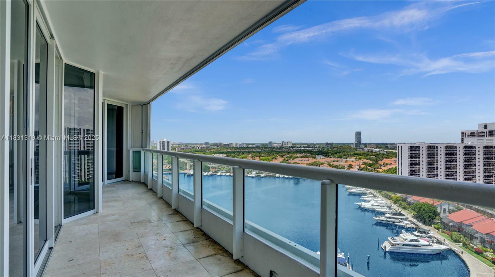 Property Photo:  21055 Yacht Club Dr 1707  FL 33180 