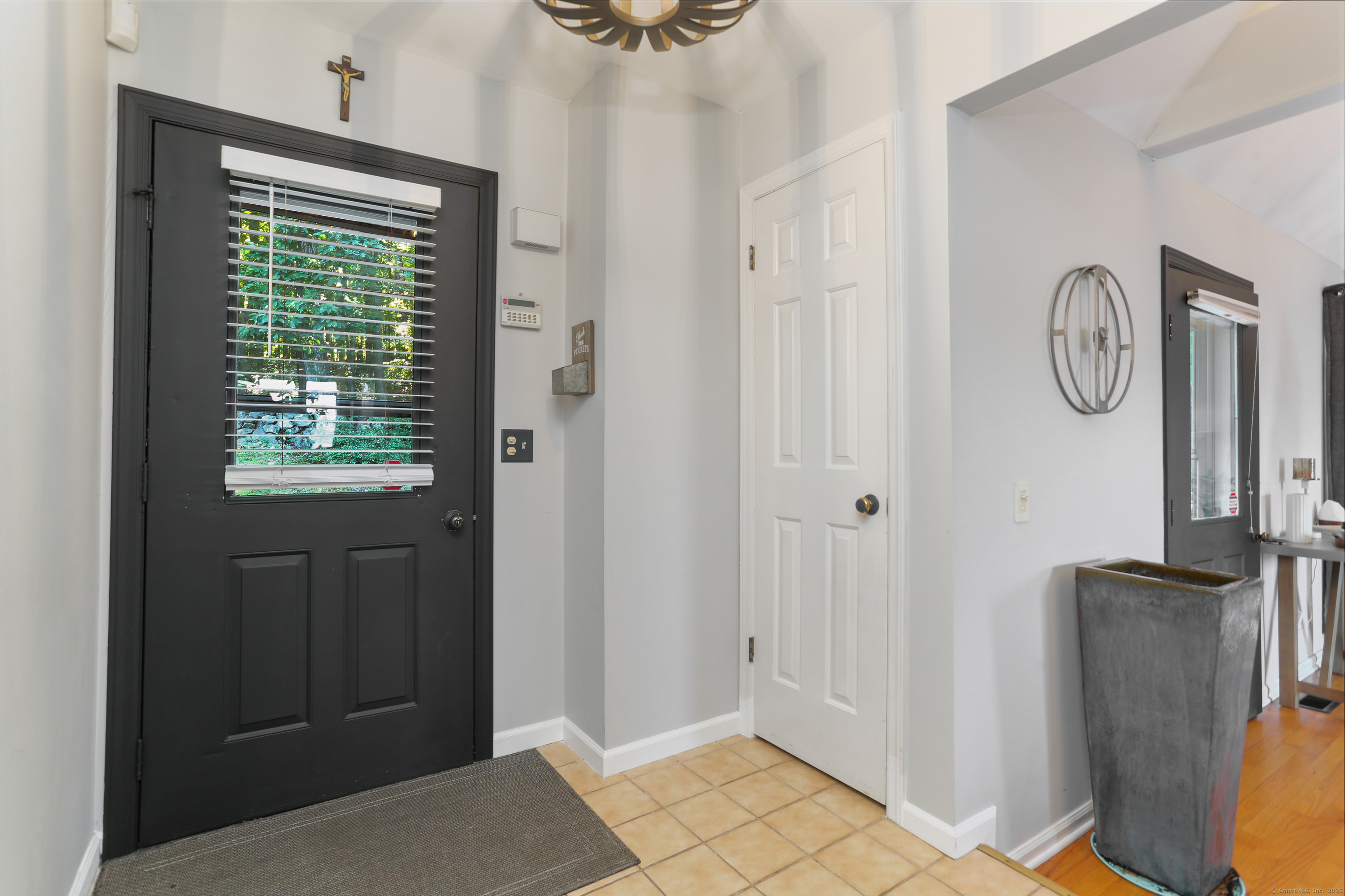 Property Photo: 21 Hubbard Road Apt 1 CT 06897