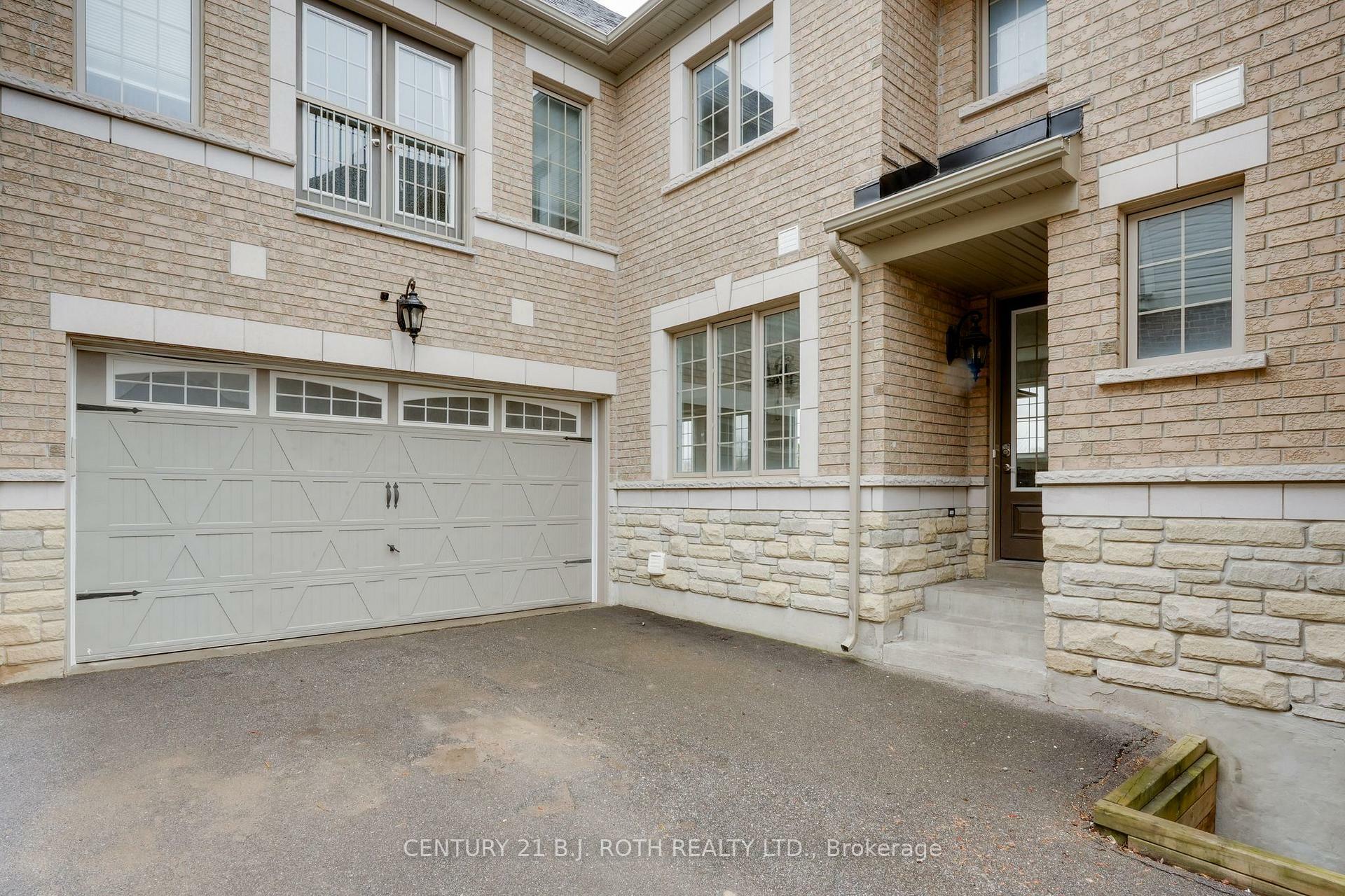 Property Photo:  1 Kennedy Boulevard Upper Unit  ON L9R 0L4 