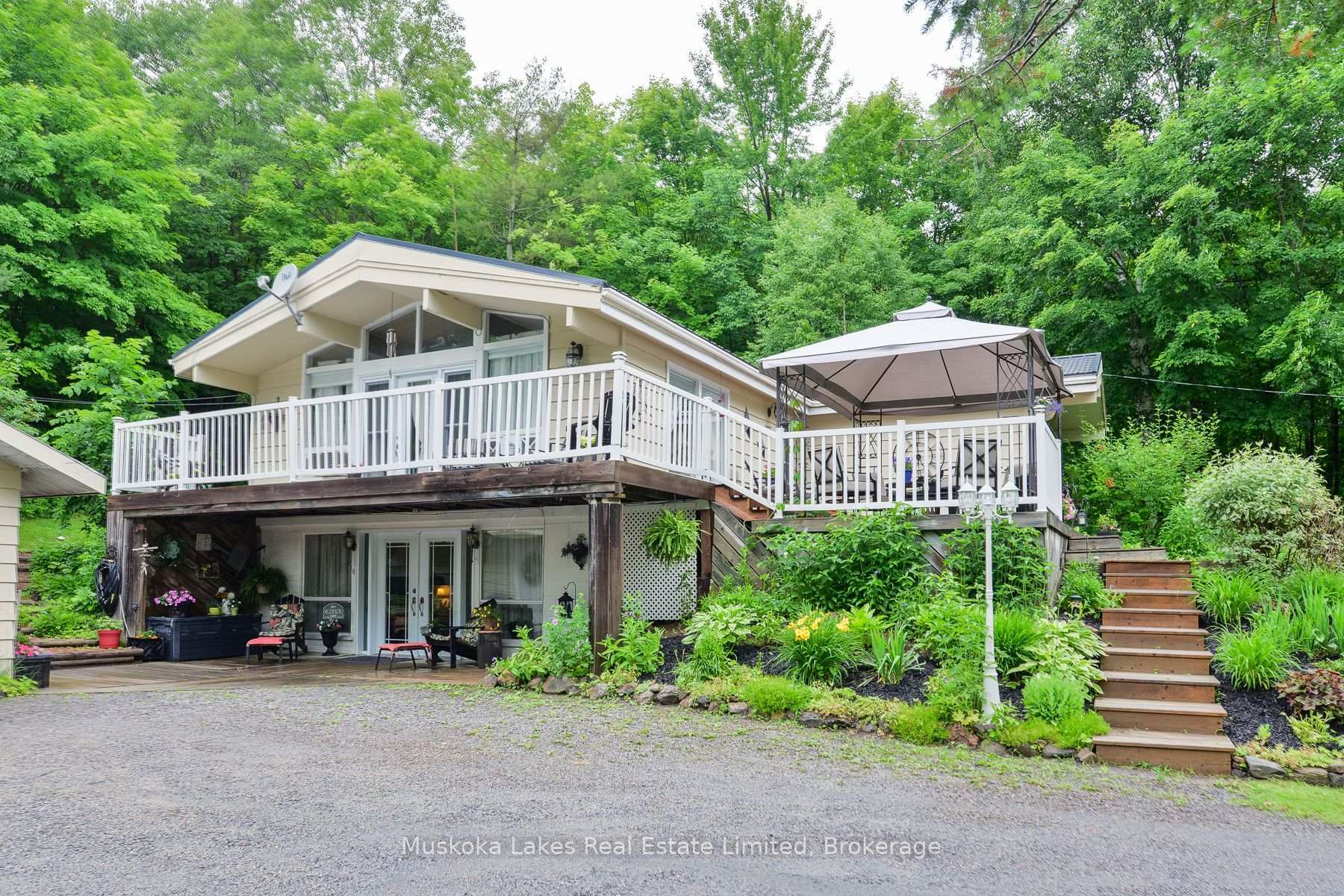 Photo de la propriété:  1027 Cowan Park Road  ON P0B 1M0 
