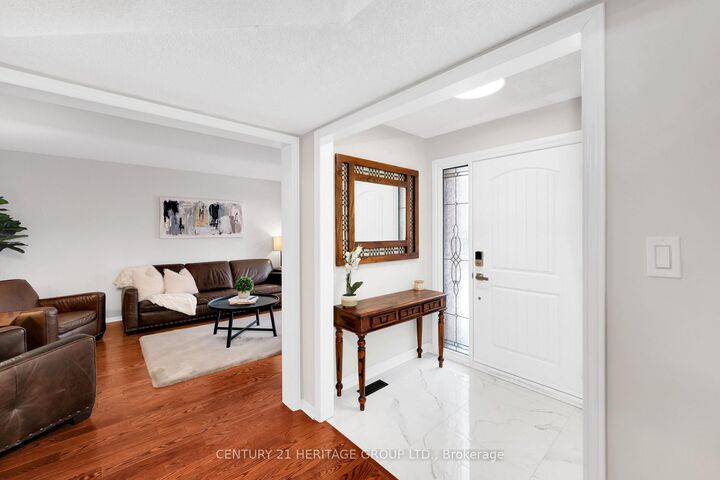 Property Photo:  514 Keith Avenue  ON L3X 1V4 