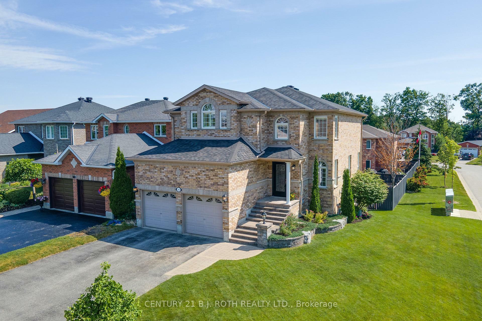 Photo de la propriété: 143 Crompton Drive ON L4M 6N9