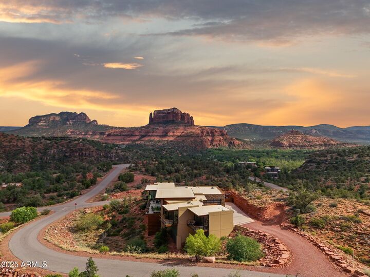 Property Photo: 24 Jefferson Court AZ 86336