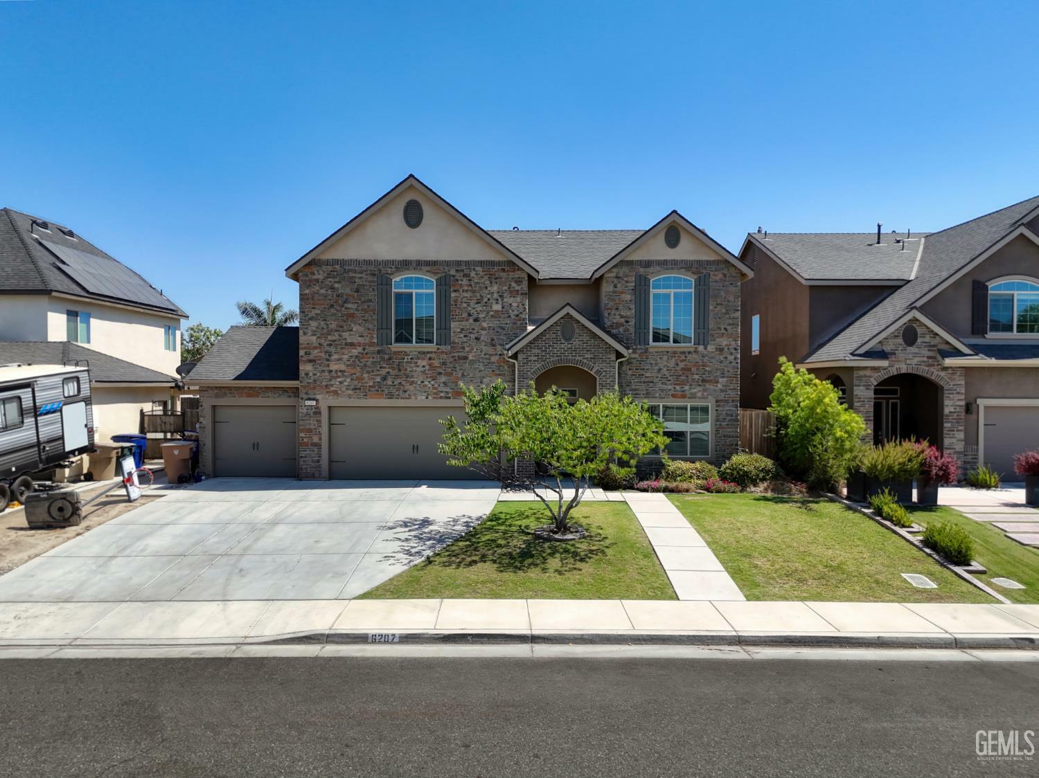 6207 Provincetown Avenue  Bakersfield CA 93313 photo