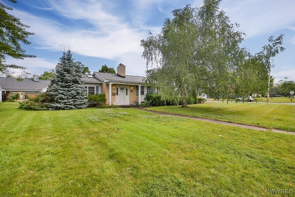 Property Photo: 1567 Red Jacket Road NY 14072