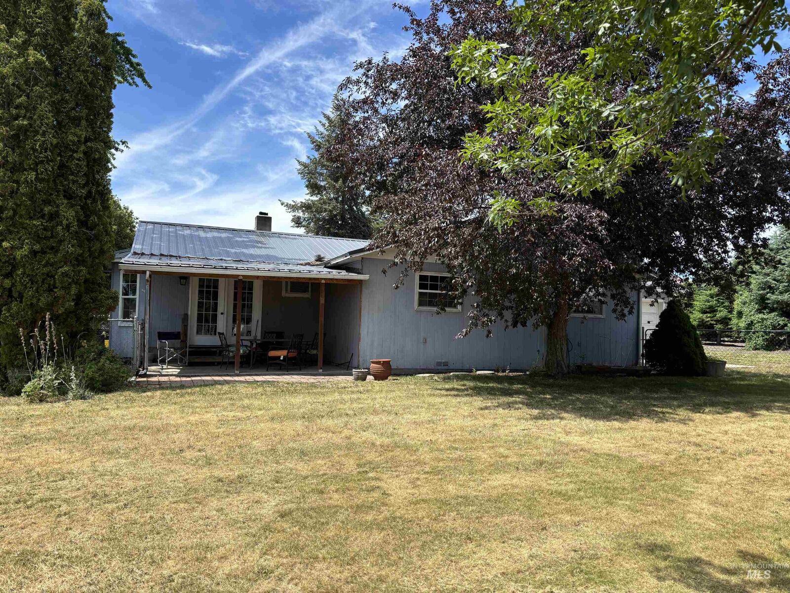 Property Photo:  704 Villard  ID 83523 