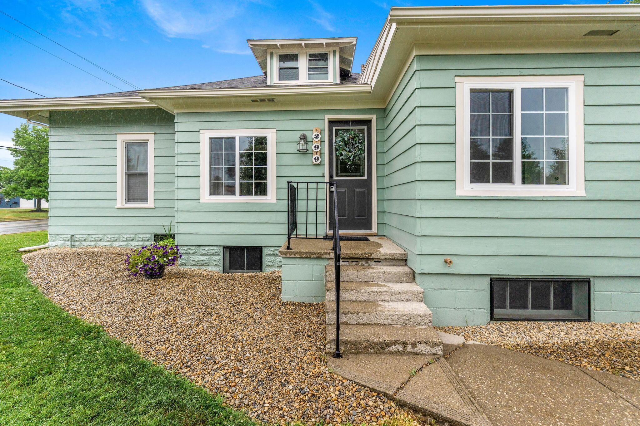 Property Photo: 299 S Franklin Street OH 43344