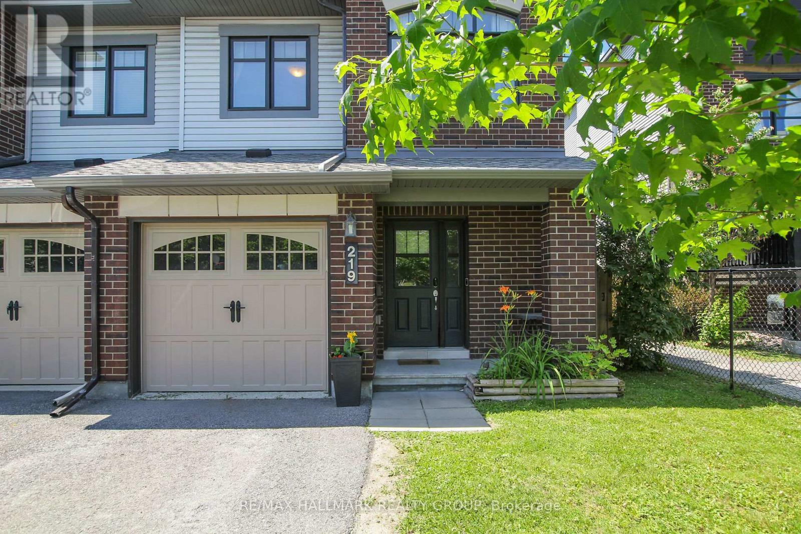 219 Mancini Way  Ottawa ON K2J 5X5 photo