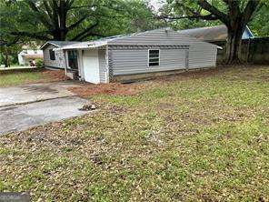 Property Photo:  2135 Wells Drive SE  GA 30080 