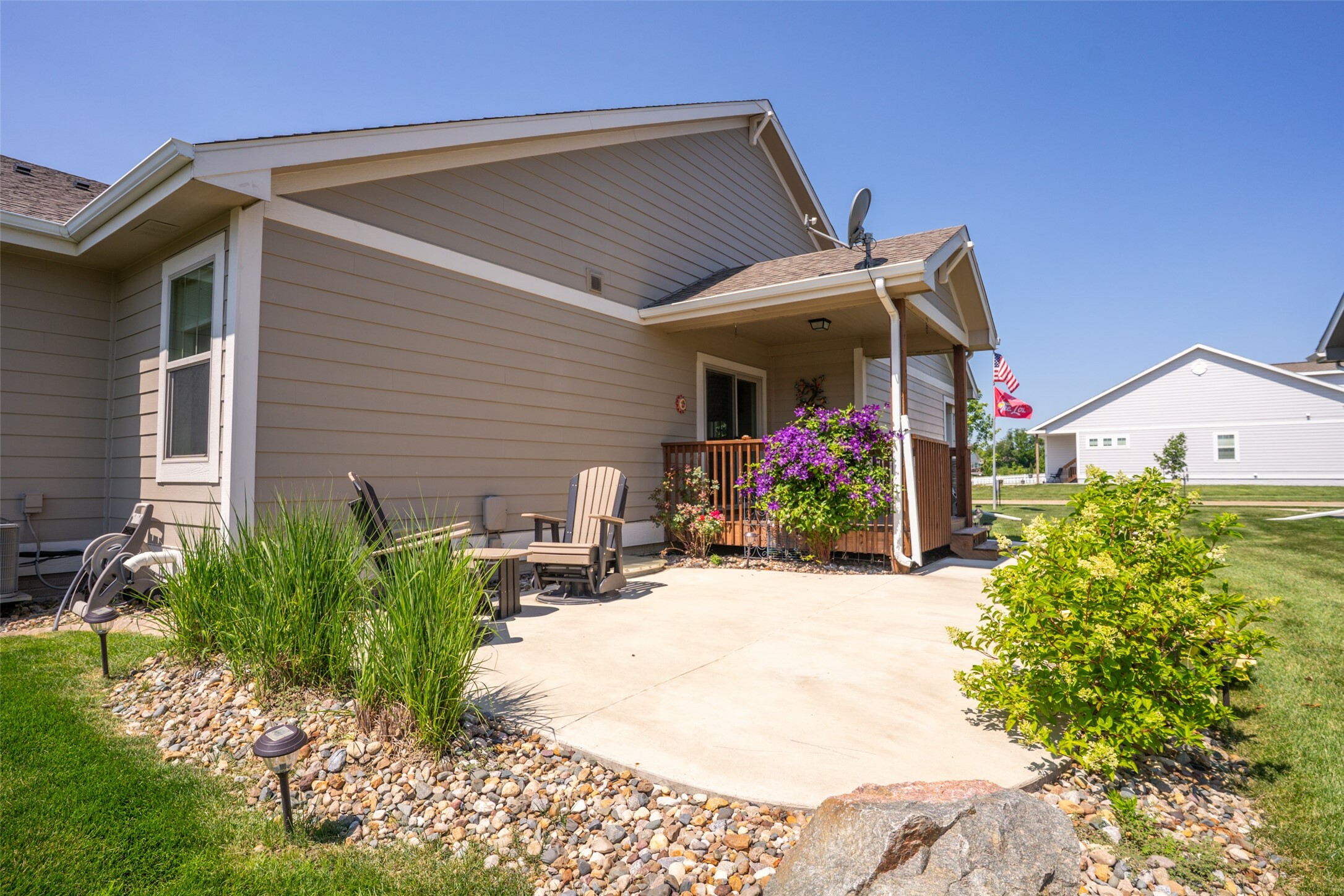 Property Photo:  2801 SW Prairie Trail Parkway  IA 50023 