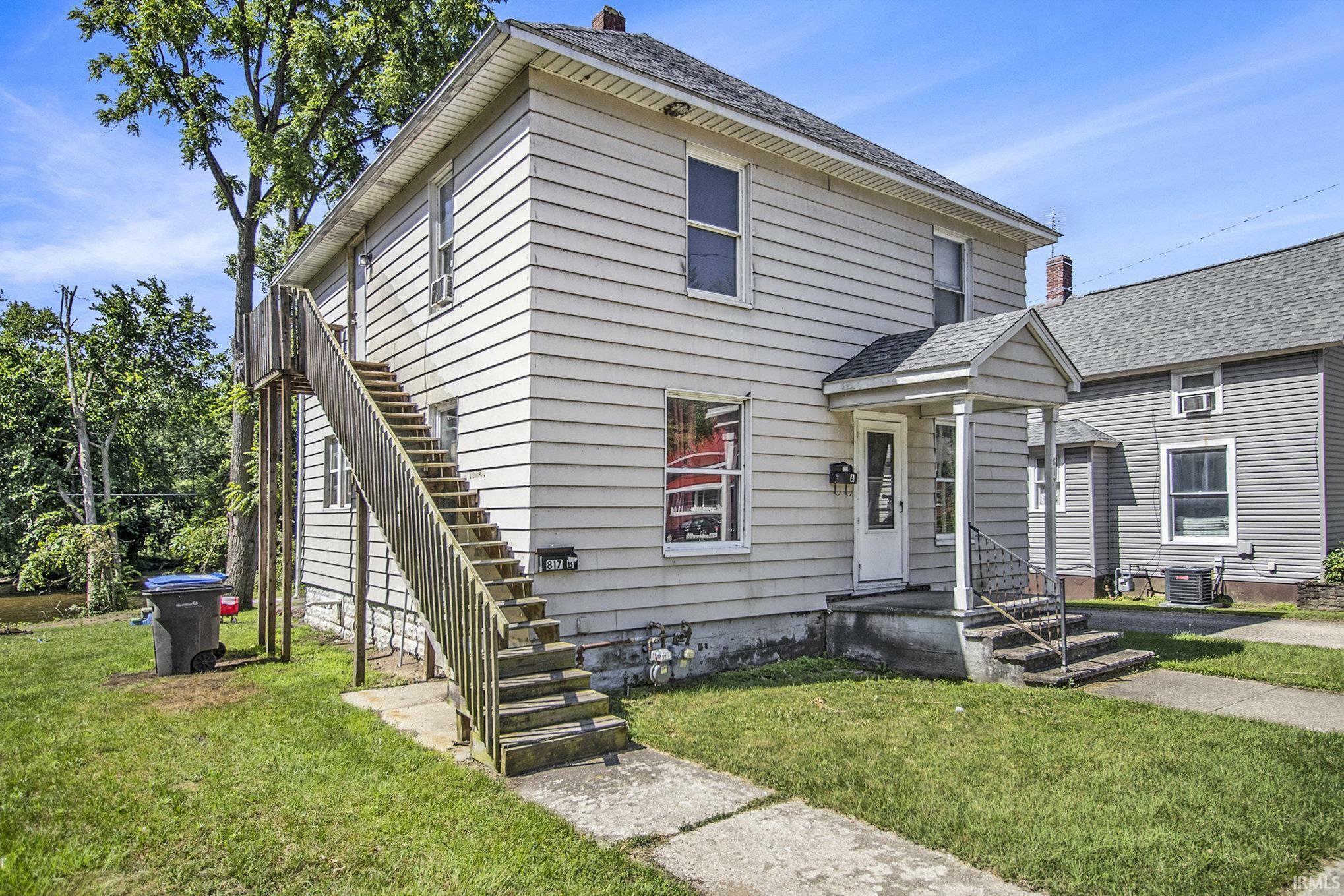 Property Photo: 817 Middlebury Street IN 46516-4524