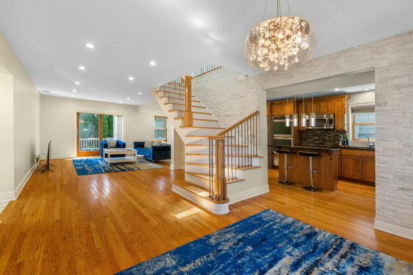 Property Photo:  641 8th Avenue  IL 60525 