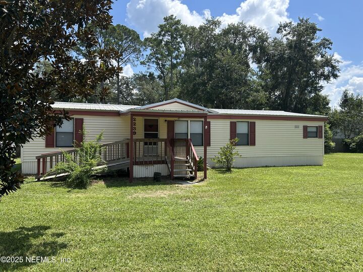 Property Photo:  2239 Hidden Waters Drive W  FL 32043 