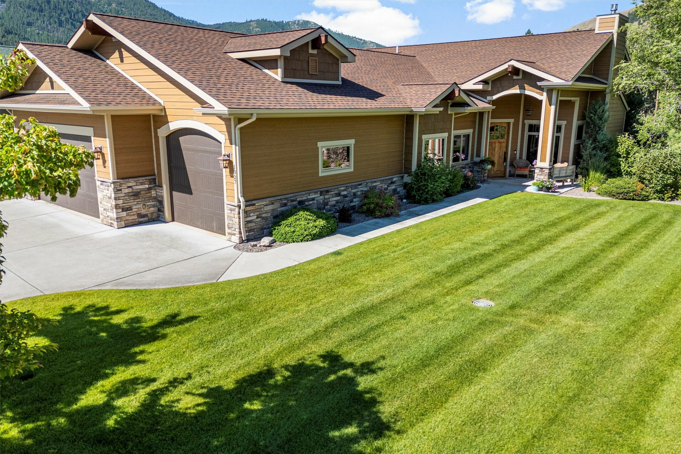 Property Photo:  1027 Anglers Bend Way  MT 59802 