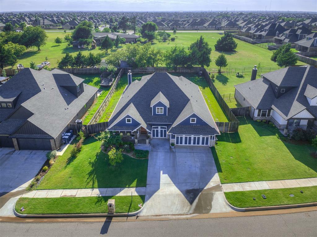 Property Photo: 15913 Windrush Place OK 73013