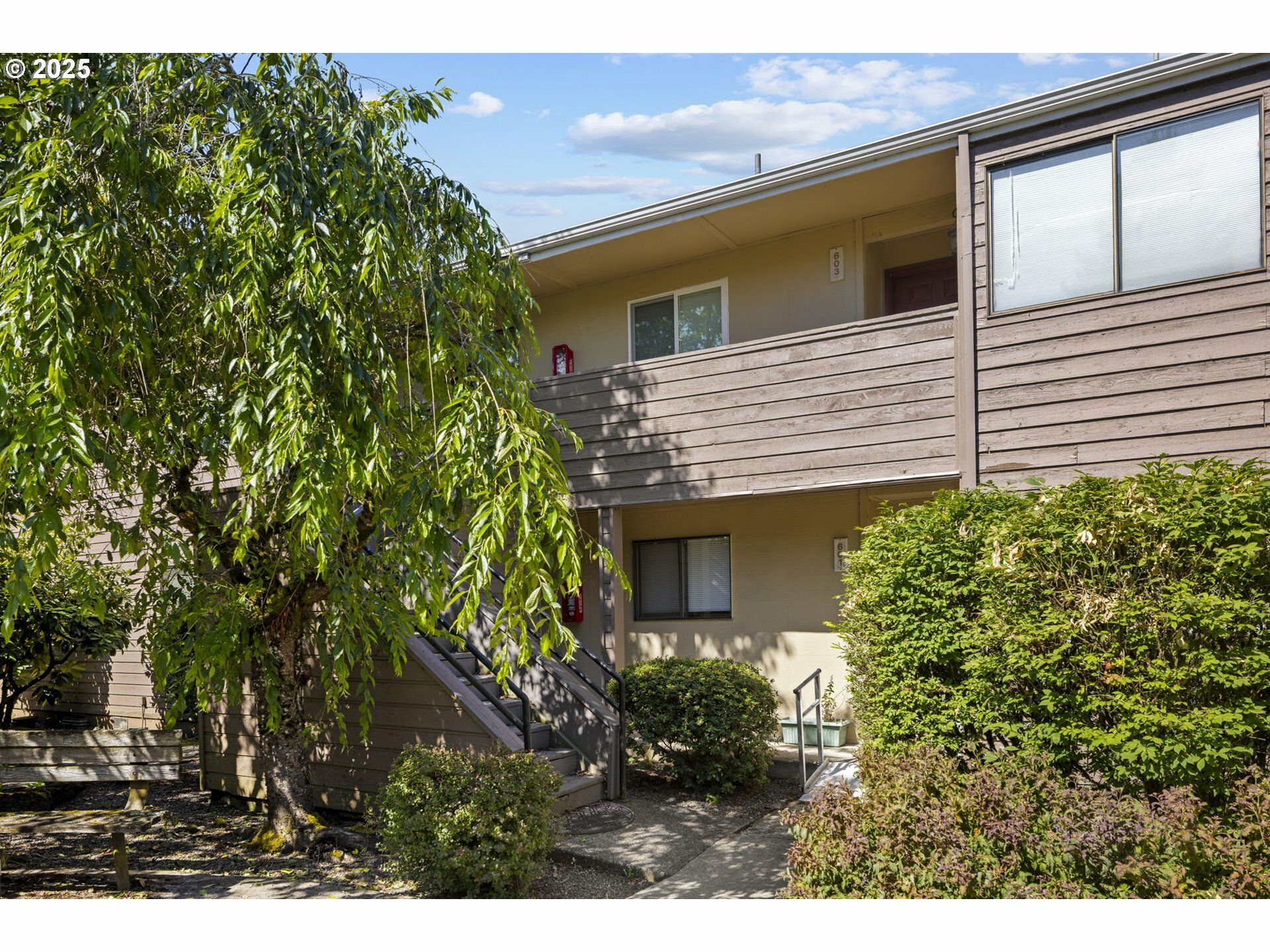 603 SE 148th Ave  Portland OR 97233 photo