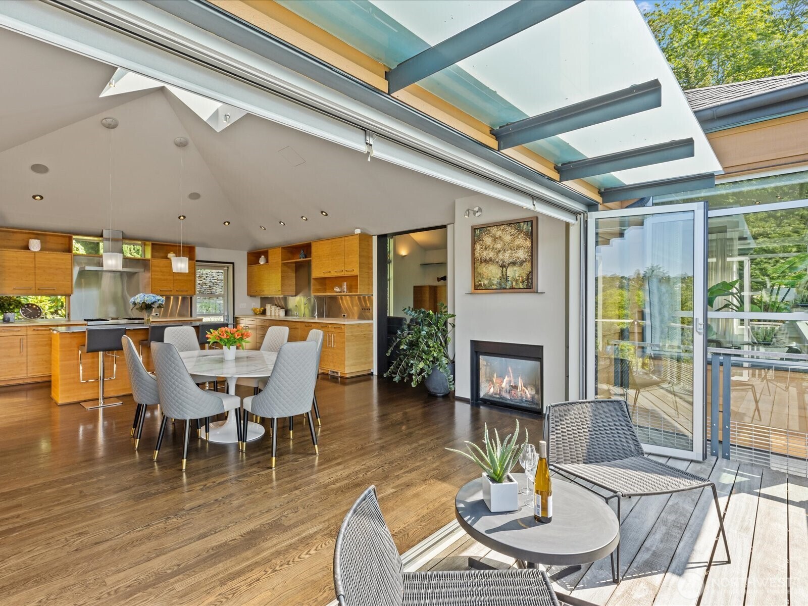Property Photo:  3332 E Ford Place  WA 98112 