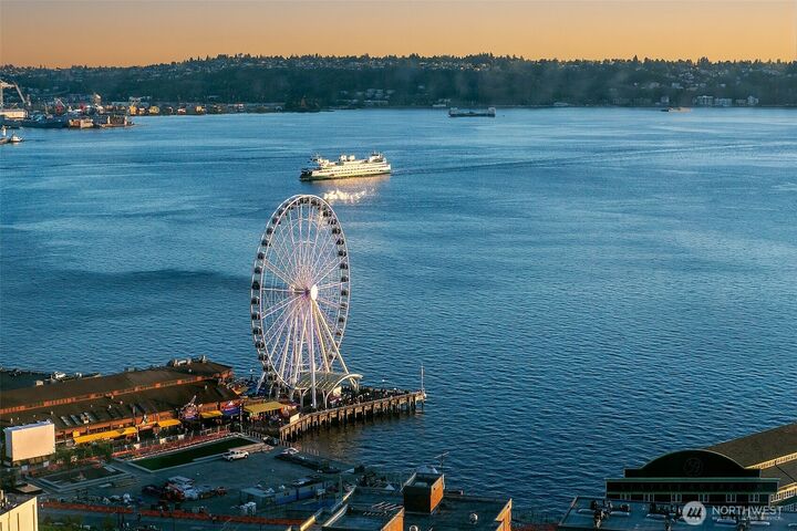 1415  2nd Avenue 2002  Seattle WA 98101 photo