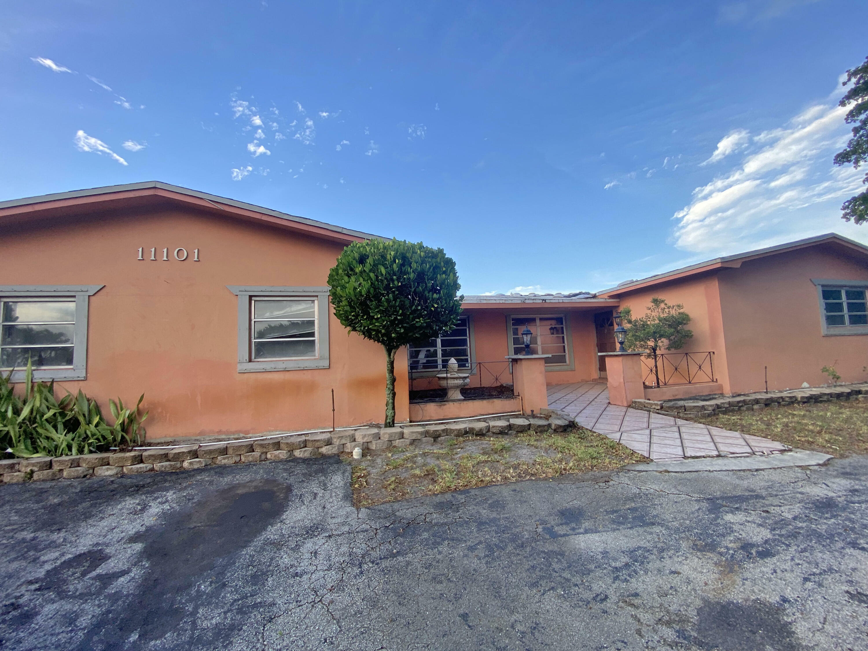 11101 NW 19th Street  Pembroke Pines FL 33026 photo