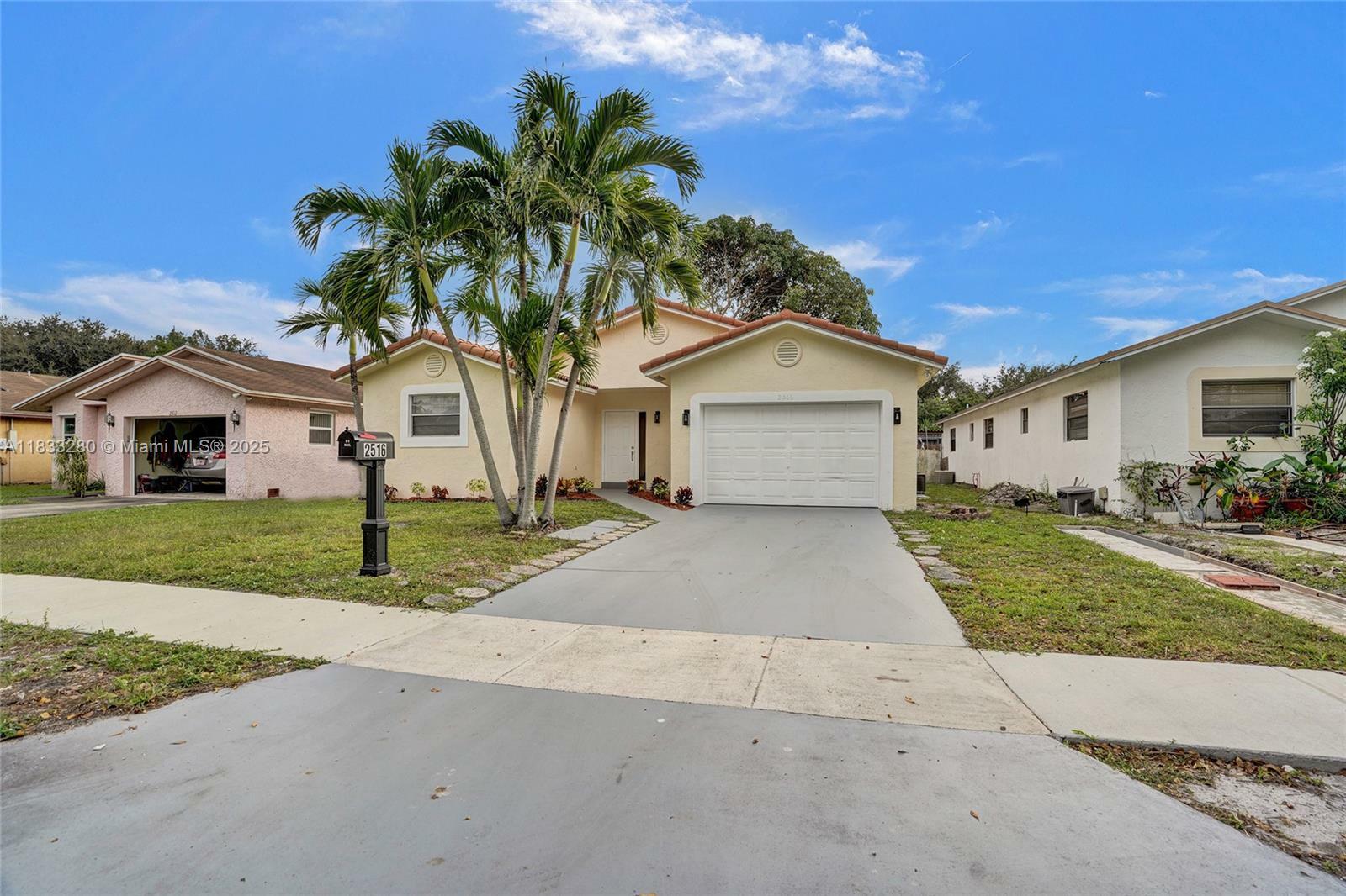 2444 Raleigh St  Hollywood FL 33020 photo