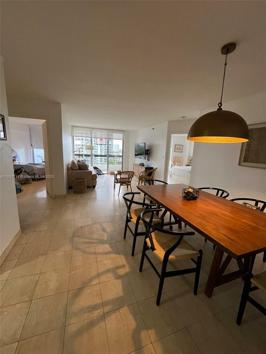 Property Photo: 3600 NE Mystic Pointe Dr 1010 FL 33180