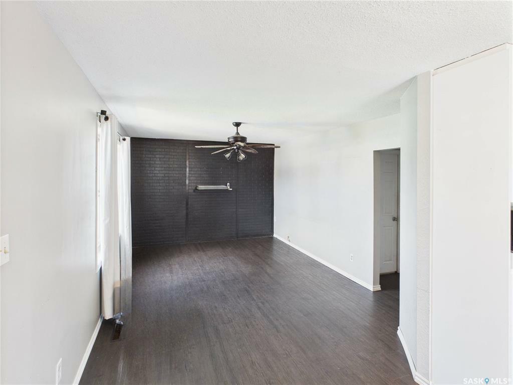 Property Photo:  619 7th Street E  SK S6V 0S7 