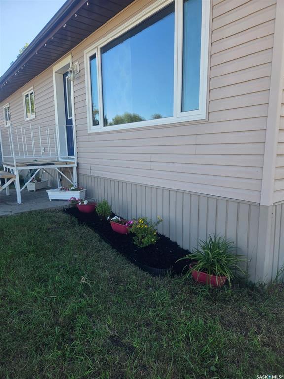 Property Photo: 219 1st Street W SK S0C 0S0