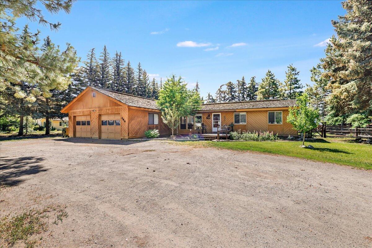 Property Photo: 169 S Hiawatha Dr ID 83333