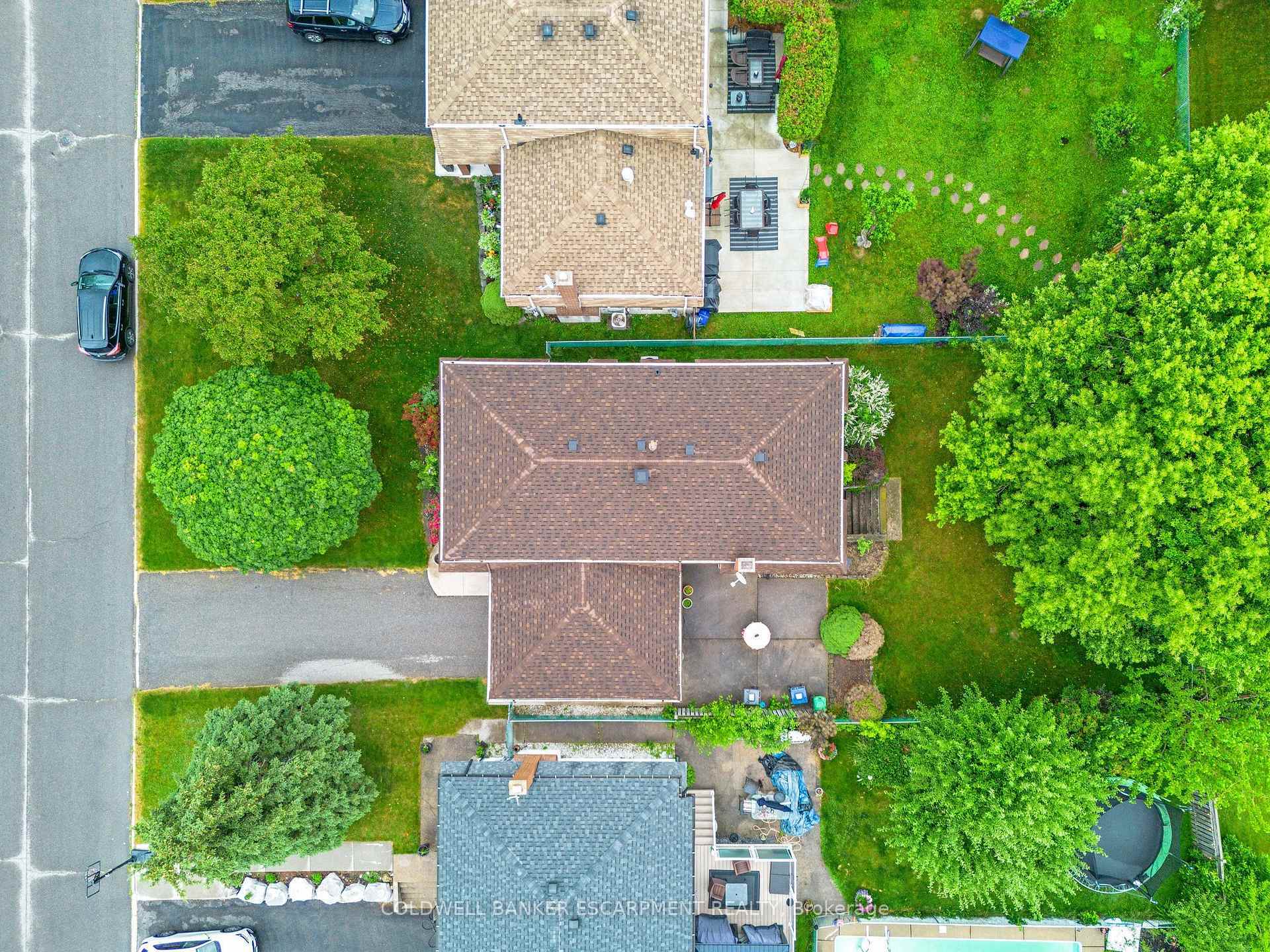 Property Photo: 37 Grassmere Crescent ON L6S 1C9