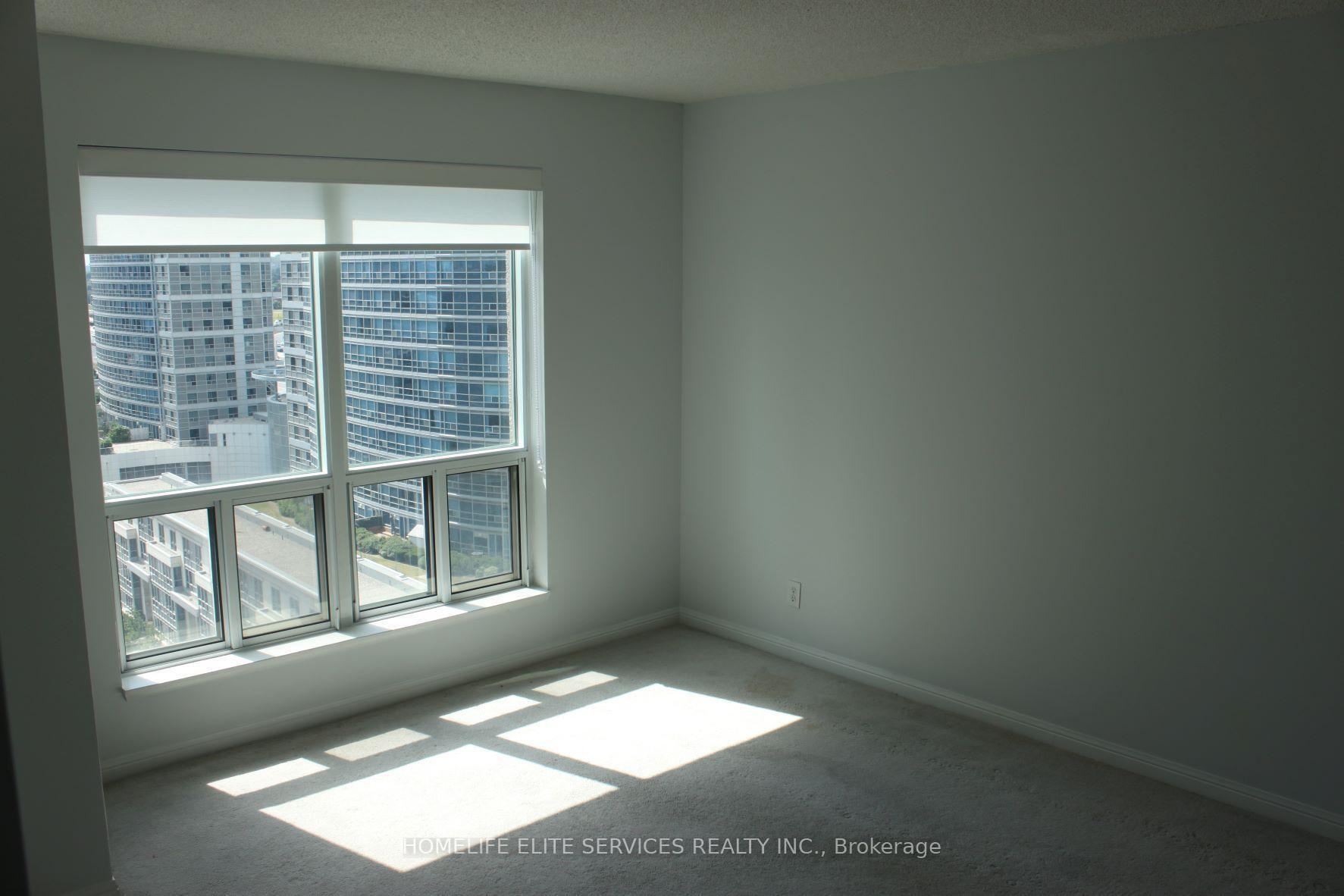 Property Photo:  11 Lee Centre Drive 1615  ON M1H 3J5 
