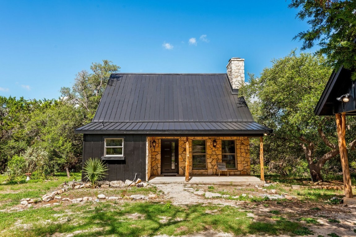 Property Photo: 110 Windy Ridge Lane TX 78676