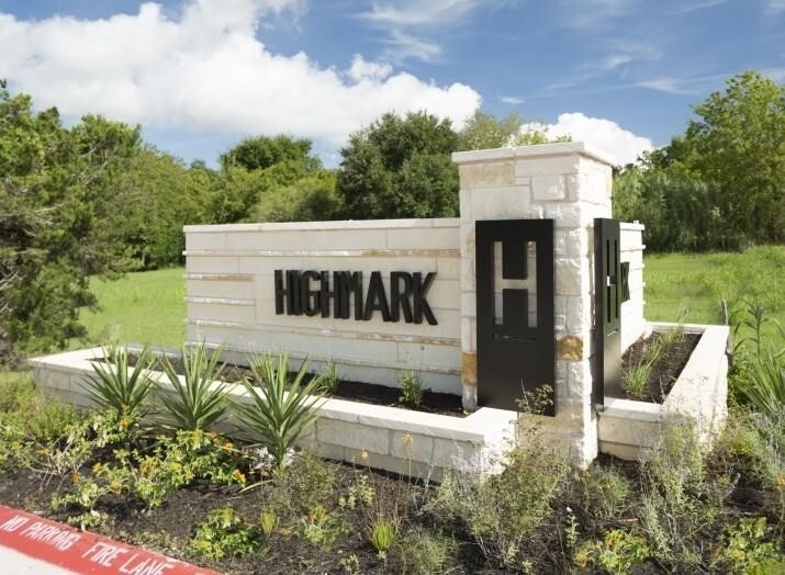 Property Photo: 213 Bridgeford Drive TX 78745