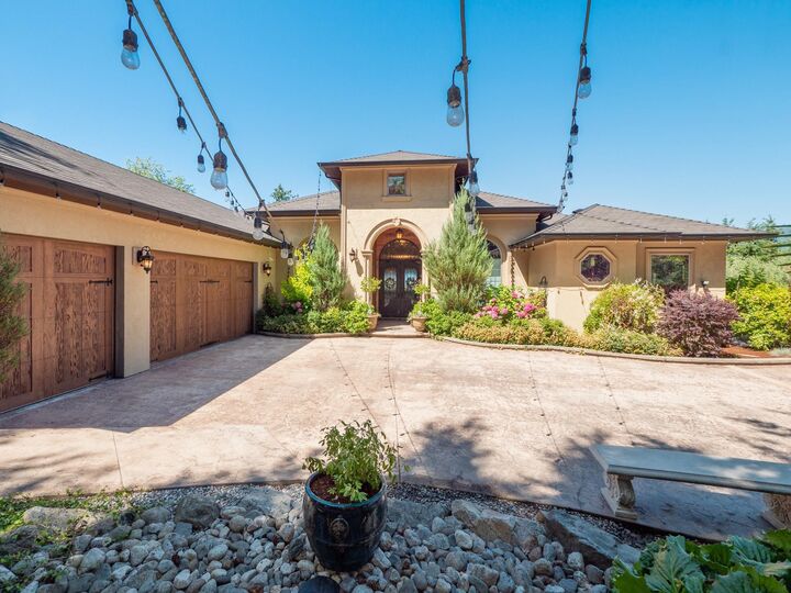 Property Photo: 6391&Amp93 Sandpiper Road BC V7Z 0L1