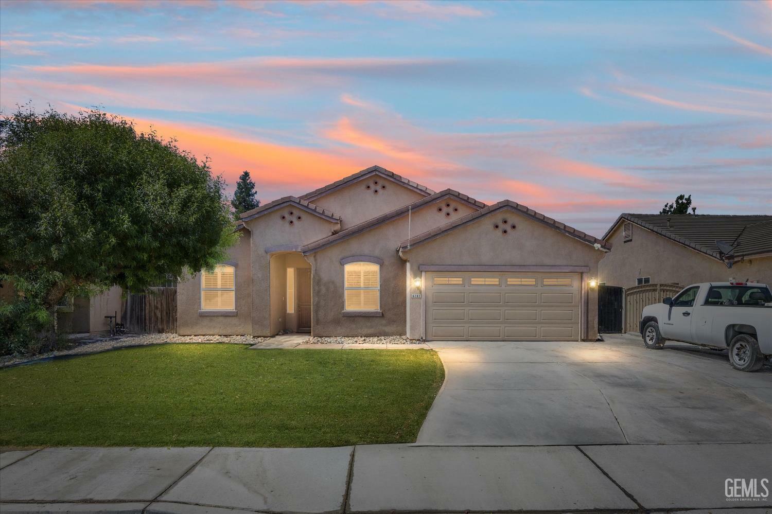 6202 Ocean Jasper Drive  Bakersfield CA 93313 photo