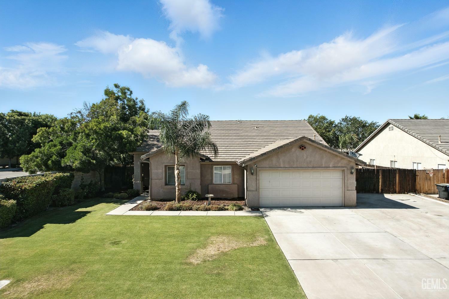 12012 Cherry Valley Avenue  Bakersfield CA 93312 photo