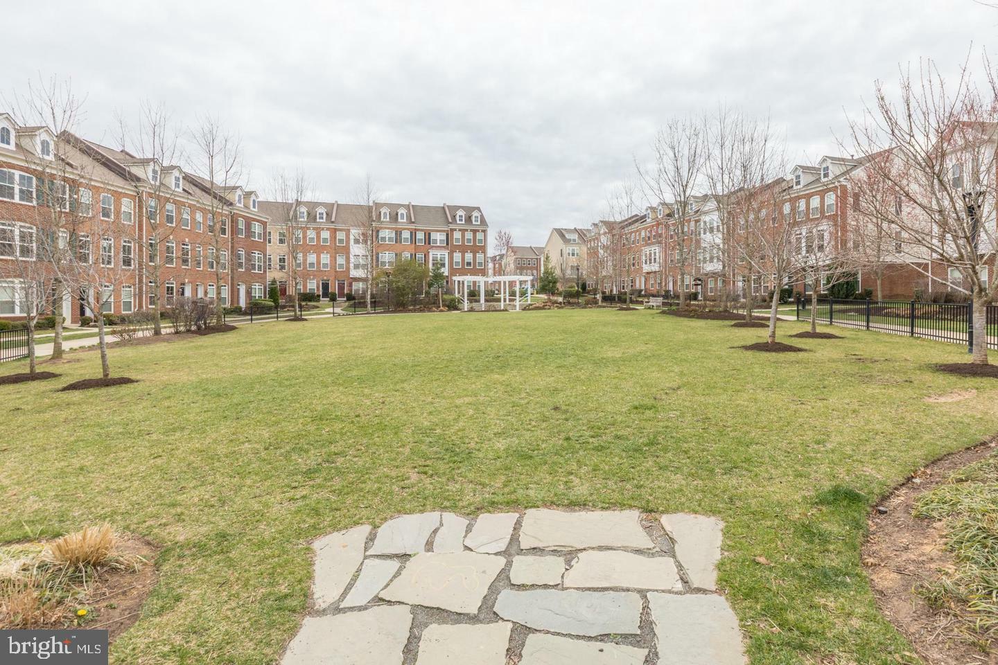 Property Photo: 9427 Canonbury Square VA 22031