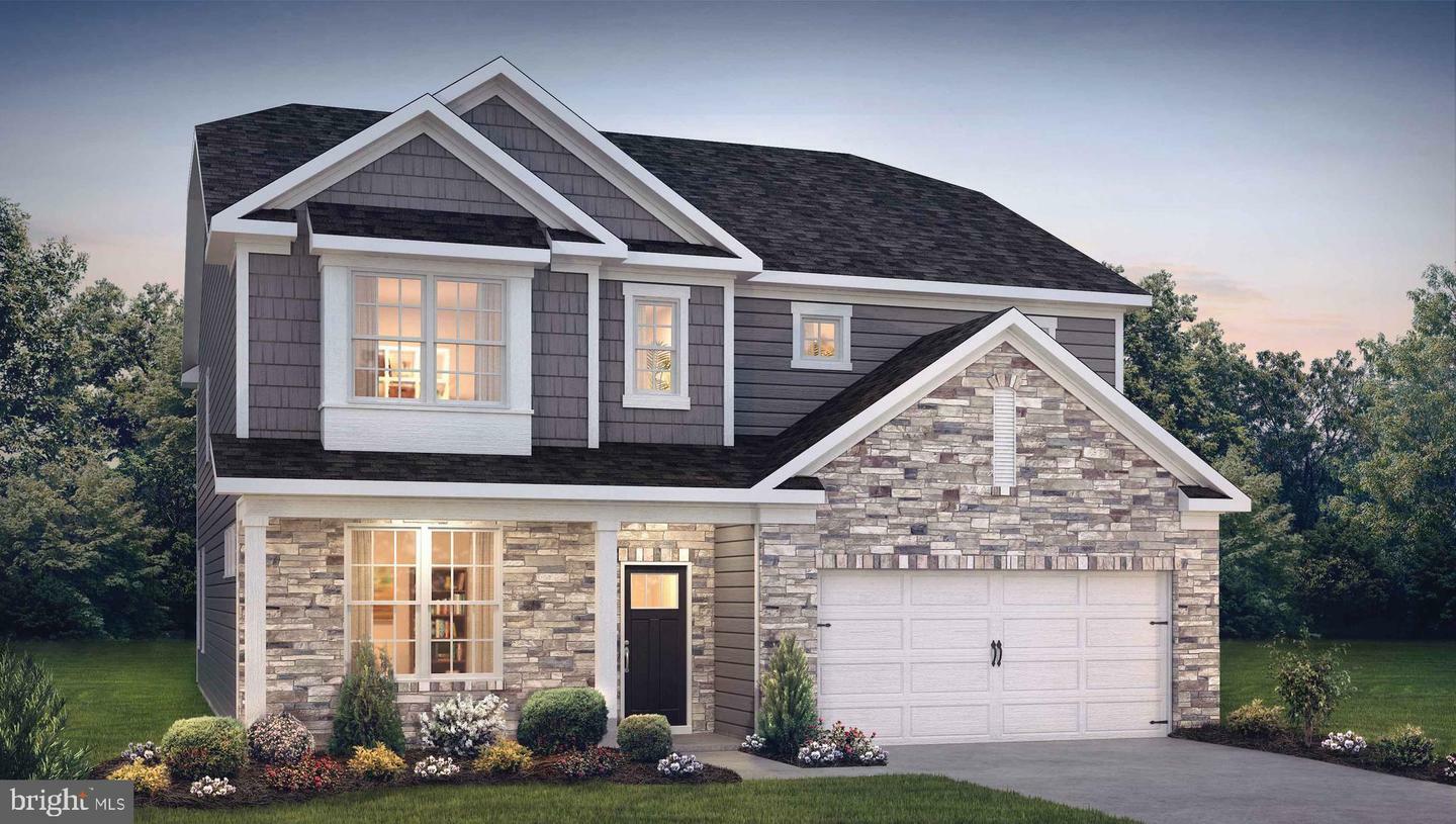 Property Photo: 132 Erica Lane PA 17512